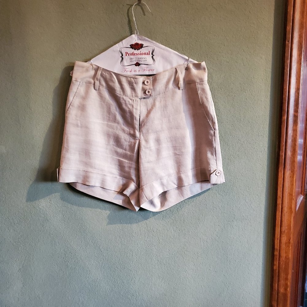 Beige Lightweight Short